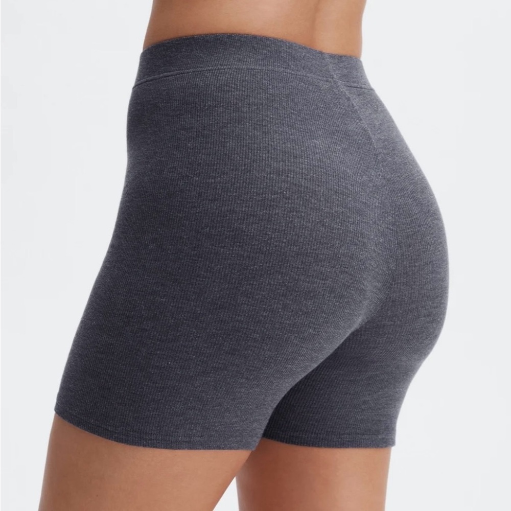 Fabletics RestoreKnit Slim Short - NWT - Pewter - Large